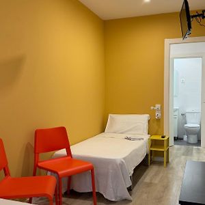 Habitación Económica con 2 Camas Individuales